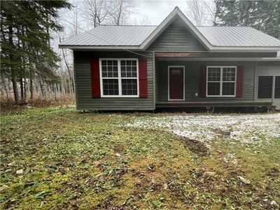Charming 1 bedroom home on 1 acre lot Saint Quentin, NB