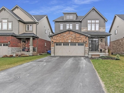 Luxury 3 bedroom Detached House for sale in Collingwood, Ontario