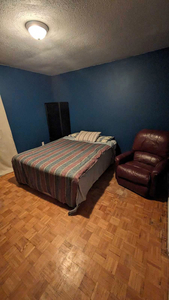 Room available immediately or April 1st