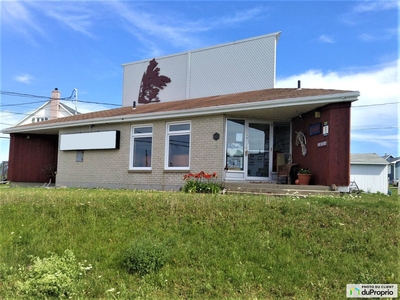 Commercial building for sale Gaspé 2 bedrooms