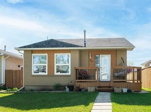 House For Sale In Tyndall Park, Winnipeg, Manitoba