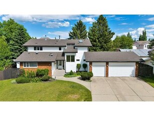House For Sale In Anders Park, Red Deer, Alberta