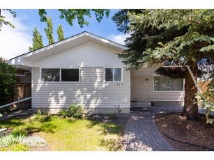 House For Sale In North Haven, Calgary, Alberta