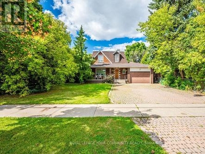 House For Sale In Rustic, Toronto, Ontario