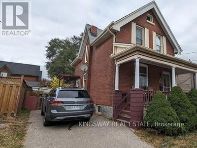 House For Sale In East Ward, Brantford, Ontario