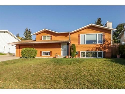 House For Sale In Pines, Red Deer, Alberta