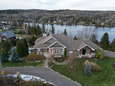 House for sale, 2900 Ch. du Portage-des-Roches S., Laterrière, QC G7N1X4, CA, in Saguenay, Canada