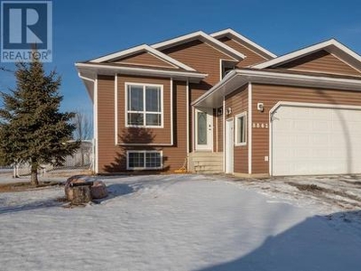 House For Sale In Ivy Lake Estates, Grande Prairie, Alberta