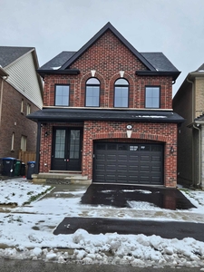 House for sale, 34 Ivor Cres, in Brampton, Canada