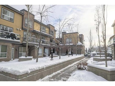Townhouse For Sale In South Calgary, Calgary, Alberta