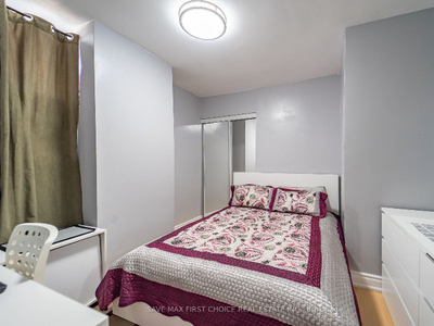 1 Bedroom for Rent in a 3-Bedroom Condo Unit