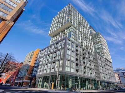158 Front St New Condo St Lawrence Market for rent 1-3 Bed Units
