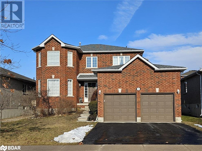82 SPROULE Drive Barrie, Ontario
