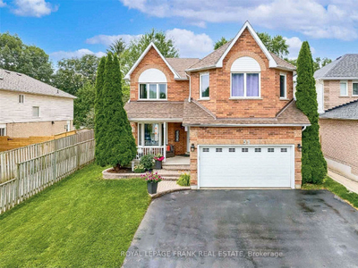 ⚡BEAUTIFUL 4+1 BDRM DETACHED HOME WITH A POOL ON A PREMIUM LOT!