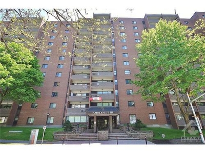 Condo In Carlingwood West - Glabar Park - McKellar Heights, Ottawa, Ontario