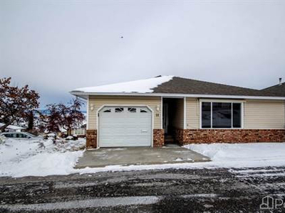 Homes for Sale in Aberdeen, Kamloops, British Columbia $619,000