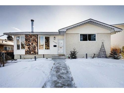 House For Sale In North Haven, Calgary, Alberta