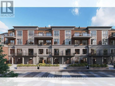 Luxury 2BR+Den Townhome, Rooftop, Mississauga! 953Sq