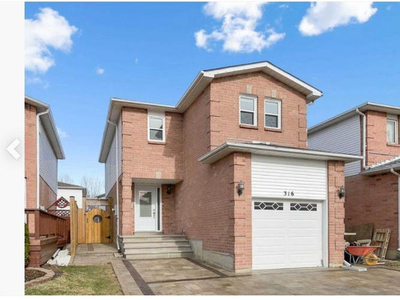 Perfectly located and clean 4-bedroom detached home in Oshawa
