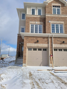 STUNNING 2 BED 1265 SQ FT ASSIGNMENT SALE IN BARRIE