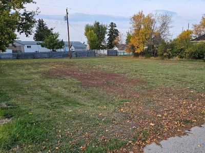 Vacant Commercial Lots in Coutts