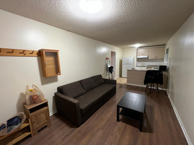 1 Bed, 1 Bath Ground level unit in Square One Mississauga