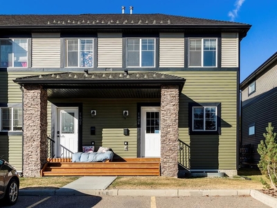 Airdrie Townhouse For Rent | 3 Bedroom Townhouse in Sagewood