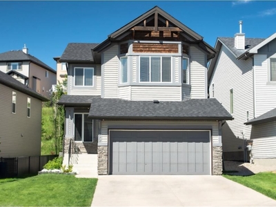 Calgary House For Rent | Springbank Hill | 3 Bedrooms, 3.5 Bathrooms with