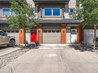 Calgary Townhouse For Rent | West Springs | 2 Master Bedroom townhouse in