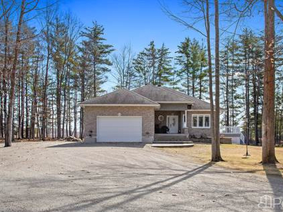 Homes for Sale in L'ile du Grand Calumet, Quebec $999,900