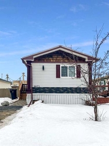 House For Sale In Creekside, Grande Prairie, Alberta