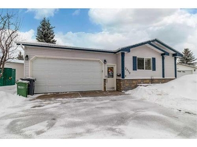 House For Sale In Davenport, Red Deer, Alberta