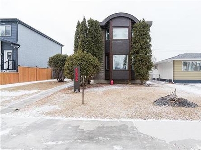 House For Sale In King Edward, Winnipeg, Manitoba