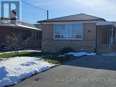House For Sale In Rexdale, Toronto, Ontario