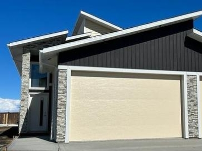 House For Sale In Westgate, Grande Prairie, Alberta