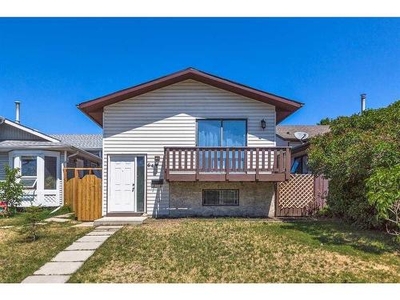 House For Sale In Whitehorn, Calgary, Alberta