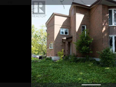 Investment opportunity TRIPLEX in Westboro - Must See apartments