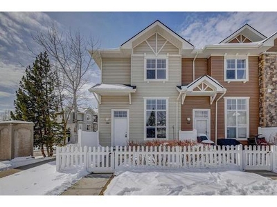 Townhouse For Sale In Tuscany, Calgary, Alberta