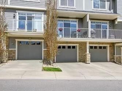 Calgary Townhouse For Rent | Evanston | Beautiful 2 Beds, 2.5 Baths