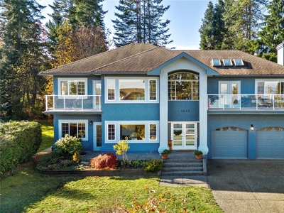 House for sale, 4639 Kilmarnock Dr, in Comox Valley, Canada