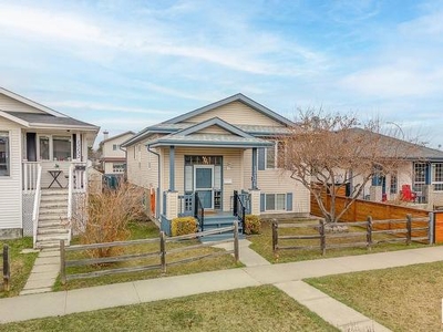 House For Sale In Belmont, Edmonton, Alberta