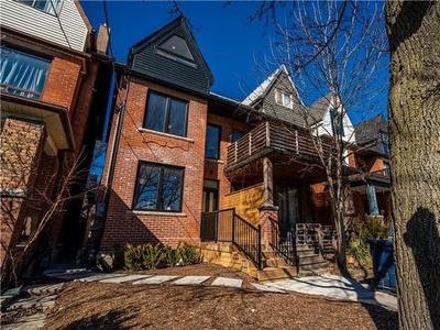 House For Sale In Parkdale, Toronto, Ontario