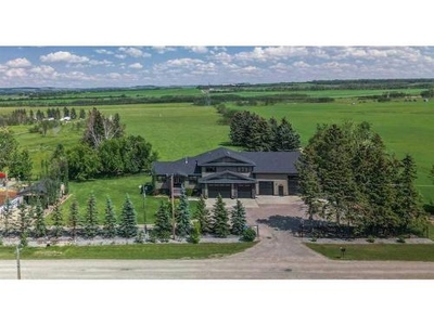 House For Sale In Rural Red Deer County, Alberta