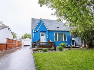 House For Sale In Glenwood, Winnipeg, Manitoba
