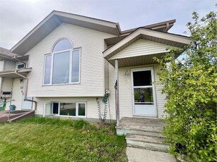 House For Sale In Lancaster Meadows, Red Deer, Alberta