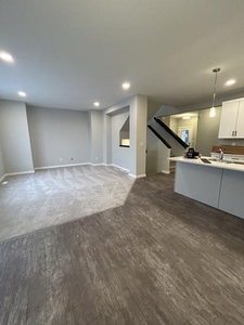 4 Bedroom Detached House Winnipeg MB For Rent At 2700