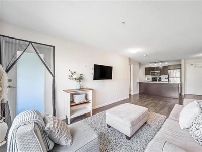 2 Bedroom Condominium Surrey BC For Rent At 2700