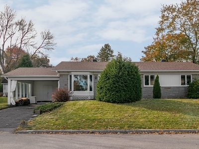 House for sale, 708 Av. du Château, Sainte-Foy/Sillery/Cap-Rouge, QC G1X3N7, CA, in Québec City, Canada