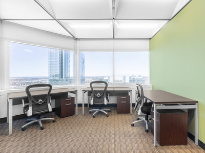Professional office space in Manulife Place