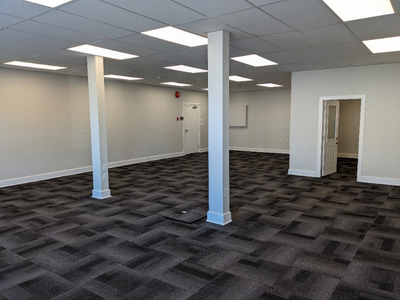 Renovated Office Spacer for LEASE!